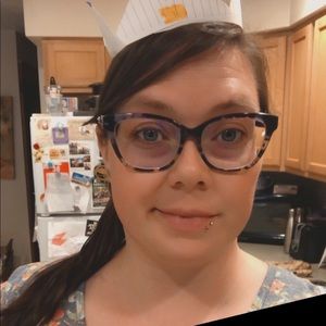 Meet your Posher, Krystal-lynn